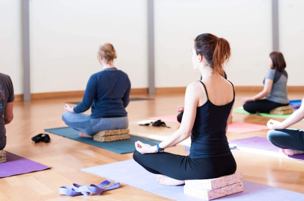 При кои заболявания трябва да внимаваме при практикуването на йога?